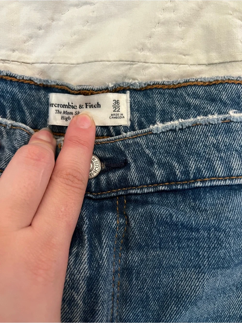Abercrombie & Fitch casual distressed